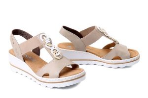 RIEKER 67498-62 beige, sandały damskie. Brązowe sandały Rieker, bez wzorów, bez obcasa, bez zapięcia. Za 319,90 zł.