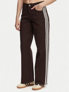 Adidas Jeansy Firebird KD2934 Brązowy Loose Fit. Brązowe jeansy ADIDAS, bez wzorów, z bawełny. Za 439,99 zł.