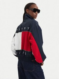 Tommy Jeans Kurtka przejściowa Flag DW0DW22914 Granatowy Regular Fit. Niebieskie kurtki Tommy Jeans, l, bez wzorów, z jeansu, bez kaptura. Za 589,99 zł.