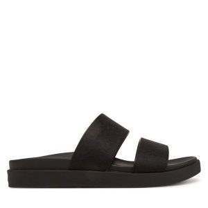 Klapki Calvin Klein. Czarne klapki Calvin Klein, bez wzorów, bez obcasa. Za 219,99 zł.