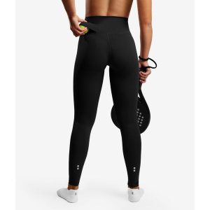 Legginsy sportowe damskie eleganckie. Czarne legginsy NORDICDOTS, bez wzorów, z elastanu. Za 365,00 zł.