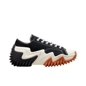 Buty Converse Run Star Motion Platform. Czarne trampki Converse, bez wzorów, bez zapięcia. W wyprzedaży za 393,65 zł.