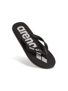 Arena Japonki w kolorze czarno-białym rozmiar: 43. Białe klapki Arena, bez wzorów, z otwartym noskiem, bez obcasa. Za 34,99 zł.