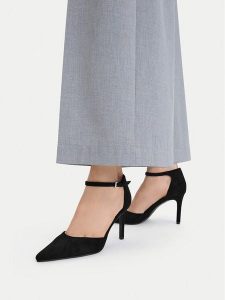 DeeZee Szpilki CEO-TS6391-01 Czarny. Czarne szpilki DeeZee, bez wzorów, z materiału, bez obcasa. Za 129,99 zł.