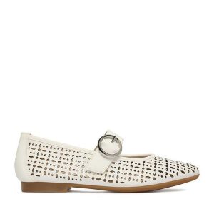 Baleriny Remonte. Białe balerinki Remonte, bez wzorów, bez obcasa, bez zapięcia. Za 369,99 zł.