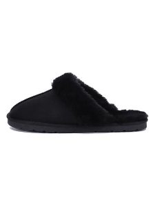ISLAND BOOT Kapcie "Emesta" w kolorze czarnym rozmiar: 36. Czarne kapcie Island Boot, bez wzorów. Za 87,81 zł.