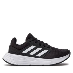 Buty do biegania adidas. Czarne buty sportowe ADIDAS, bez wzorów, bez zapięcia, do biegania. Za 179,99 zł.