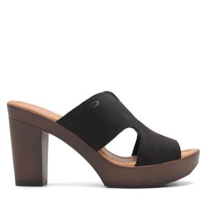 Klapki Lasocki. Czarne klapki Lasocki, bez wzorów, bez obcasa. Za 199,99 zł.