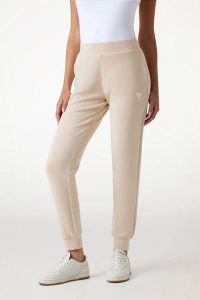 GUESS Spodnie damskie dresowe w kolorze taupe Olympe, Rozmiar S. Brązowe spodnie dresowe Guess, s, z aplikacjami, z dresówki. W wyprzedaży za 246,99 zł.