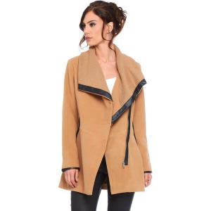 Płaszcz "Suzy" w kolorze karmelowym. Brązowe płaszcze marki Cosy Winter, ze skóry. W wyprzedaży za 227,95 zł.
