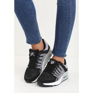 Czarne Buty Sportowe Watty. Buty sportowe marki Born2be. Za 49,99 zł.