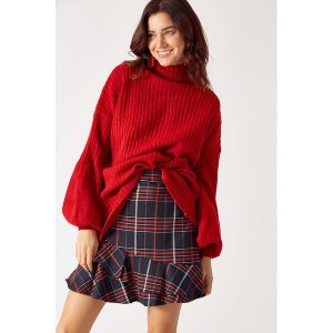 Sweter w kolorze czerwonym. Długie swetry marki Robin. W wyprzedaży za 139,95 zł.