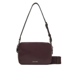 Torebka Calvin Klein. Czerwone torebki klasyczne Calvin Klein, bez wzorów, bez dodatków. Za 339,99 zł.
