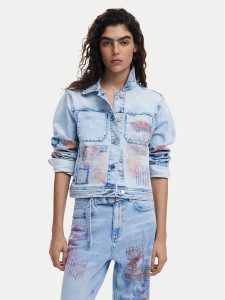 Desigual Kurtka jeansowa Los Angeles 25SWED03 Niebieski Regular Fit. Niebieskie kurtki Desigual, s, bez wzorów, z bawełny, bez kaptura. Za 349,99 zł.