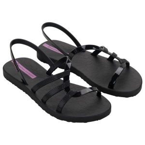 Sandały Ipanema Diversa Sandal Ad 27234 BG729 czarne. Czarne sandały bez wzorów, bez obcasa, bez zapięcia. Za 210,26 zł.