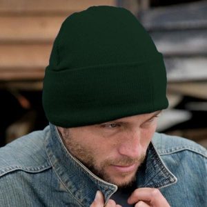Czapka Zimowa / Narciarska Wooly Heavyweight Knit Thermal. Czarne czapki RESULT, bez wzorów, z dzianiny. Za 26,99 zł.
