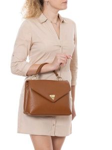 Lia Biassoni Skórzana torebka "Valsesia" w kolorze jasnobrązowym - 26 x 23 x 8 cm rozmiar: onesize. Brązowe torebki klasyczne Lia Biassoni, bez wzorów, z materiału, bez dodatków. Za 304,99 zł.