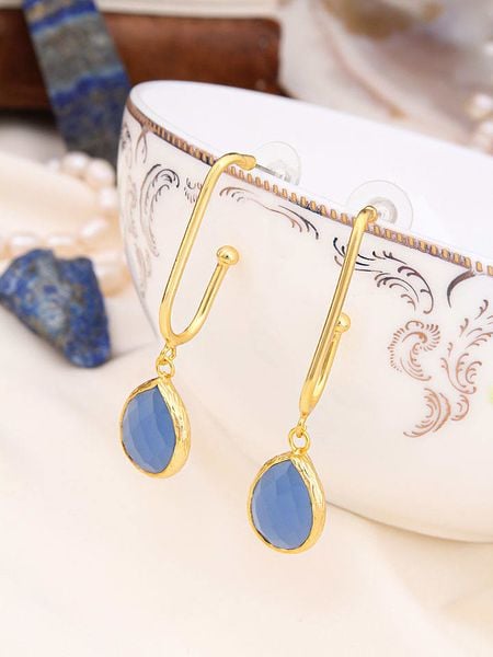 Pierres de Jade Pozłacane kolczyki-wkrętki z opalami rozmiar: onesize. Niebieskie kolczyki Pierres de Jade, z opalem, pozłacane. Za 43,99 zł.