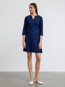 BGN Sukienka w kolorze granatowym rozmiar: 34. Niebieskie sukienki BGN, na imprezę, bez wzorów, bez kołnierzyka, bez ramiączek, mini. Za 65,99 zł.