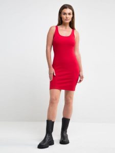 Sukienka damska mini w prążek czerwona Majasa 603. Czerwone sukienki Big Star, l, bez wzorów, bez kołnierzyka, bez ramiączek, mini. W wyprzedaży za 79,99 zł.