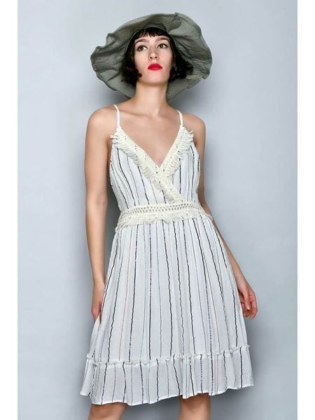 Tarifa Sukienka w kolorze białym ze wzorem rozmiar: XL. Białe sukienki Tarifa, na imprezę, xl, bez wzorów, z wiskozy, bez kołnierzyka, bez ramiączek, mini. Za 87,19 zł.