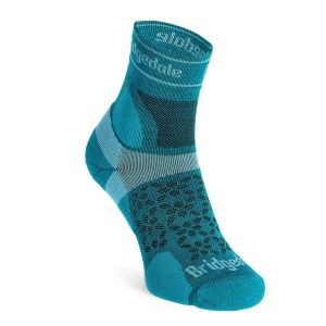 Damskie skarpety Trail Run Bridgedale Ultralight T2 Merino. Zielone skarpetki Bridgedale, bez wzorów, z elastanu. Za 88,47 zł.