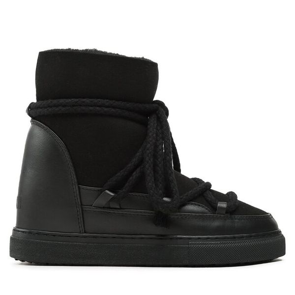 Śniegowce Inuikii. Czarne buty zimowe Inuikii, bez obcasa, bez zapięcia. Za 929,99 zł.