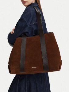 GINO ROSSI Torebka EO-LA321-2769 Brązowy. Brązowe shopper bag Gino Rossi, bez wzorów, ze skóry, bez dodatków. Za 599,99 zł.