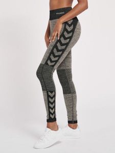 Damskie legginsy mid-rise Hummel Clea. Szare legginsy Hummel, bez wzorów, z dzianiny, z standardowym stanem. Za 252,50 zł.