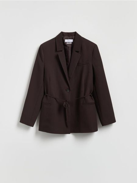Marynarka z wiązaniem - ciemnobrązowy. Brązowe marynarki i żakiety Reserved, l, bez wzorów, z tkaniny, klasyczne. W wyprzedaży za 159,99 zł.