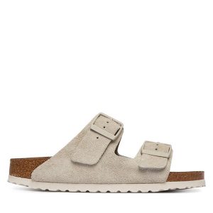 Klapki Birkenstock. Brązowe klapki Birkenstock, bez wzorów, bez obcasa. Za 460,99 zł.