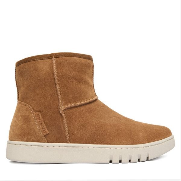 Botki Josef Seibel. Brązowe botki Josef Seibel, bez wzorów, bez obcasa, na płaskiej podeszwie, bez zapięcia. Za 549,99 zł.