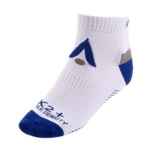 Skarpety sportowe Karakal X2+ Sport Trainer. Białe skarpetki KARAKAL, bez wzorów, z bawełny. Za 39,00 zł.