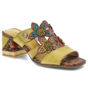 Klapki damskie Laura Vita, na obcasie ozdobne kwiaty szeroki pasek wygodna podeszwa letni styl, żółte, 09 SOK26-9. Żółte klapki LAURA VITA, z aplikacjami, bez obcasa, na obcasie. Za 278,90 zł.