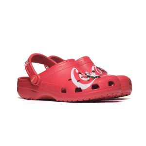 Klapki Crocs Coca Cola Cls Clg 212129-90H. Klapki Crocs, bez wzorów, z materiału, z okrągłym noskiem, bez obcasa. Za 242,25 zł.