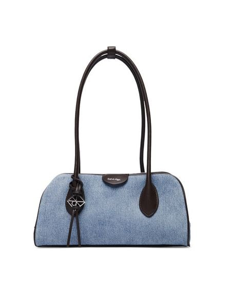 Calvin Klein Torebka Emblem Trio Denim Shoulder Bag LV04F3830G Niebieski. Niebieskie torebki klasyczne Calvin Klein, bez wzorów, z denimu, bez dodatków. Za 584,99 zł.