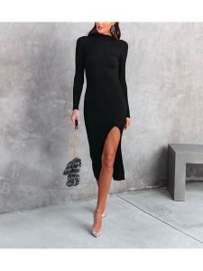 Milan Kiss Sukienka w kolorze czarnym rozmiar: M. Czarne sukienki Milan Kiss, na co dzień, m, bez wzorów, bez kołnierzyka, bez ramiączek, midi, proste. Za 130,99 zł.