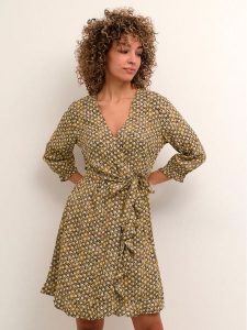 Cream Sukienka codzienna Crtiah Wrap 10611681 Kolorowy Feminine Fit. Kombinezony Cream, na co dzień, bez wzorów, z wiskozy, bez kołnierzyka, bez ramiączek, proste. Za 459,99 zł.