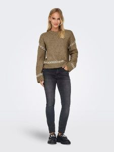 ONLY Sweter "Amanda" w kolorze jasnobrązowym rozmiar: XS. Brązowe swetry oversize ONLY, xs, bez wzorów, ze splotem, bez ramiączek. Za 52,67 zł.