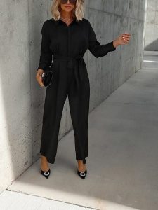 Milan Kiss Kombinezon w kolorze czarnym rozmiar: XL. Czarne kombinezony Milan Kiss, xl, bez wzorów, bez kołnierzyka, bez ramiączek. Za 114,44 zł.