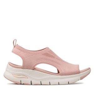 Sandały Skechers. Czerwone sandały Skechers, bez wzorów, bez obcasa, na koturnie, bez zapięcia. Za 199,99 zł.