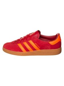 Adidas Skórzane sneakersy "Muenchen" w kolorze czerwonym rozmiar: 42 2/3. Czerwone trampki ADIDAS, bez wzorów, bez zapięcia. Za 320,63 zł.