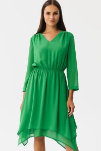 Elegancka zwiewna sukienka szyfonowa wizytowa zielona. Zielone sukienki Stylove, na randkę, xxl, bez wzorów, z szyfonu, eleganckie, bez kołnierzyka, bez ramiączek, oversize. Za 379,00 zł.