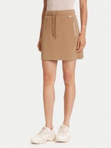 Guess Spódnica mini V5YD03 KBSL2 Brązowy Regular Fit. Brązowe spódnice Guess, xs, z aplikacjami, z syntetyku, mini. Za 189,99 zł.