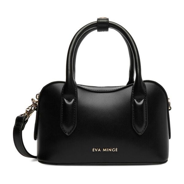 Torebka Eva Minge. Czarne kuferki Eva Minge, bez wzorów, bez dodatków. Za 199,99 zł.