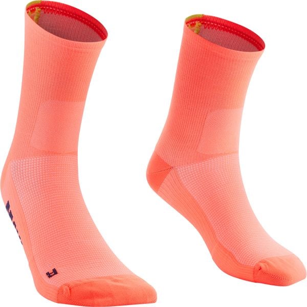 Skarpety średnie Mavic Essential. Brązowe skarpetki MAVIC, bez wzorów. Za 99,50 zł.