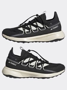 Adidas Buty trekkingowe w kolorze czarno-białym rozmiar: 41. Białe buty trekkingowe ADIDAS, bez zapięcia. Za 320,63 zł.
