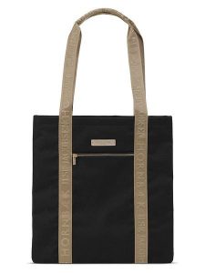 Ilse Jacobsen Shopper bag w kolorze czarnym - 41 x 40 cm rozmiar: onesize. Czarne shopper bag Ilse Jacobsen, bez wzorów, z materiału, na ramię, bez dodatków. Za 82,99 zł.