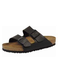 Birkenstock Klapki w kolorze czarnym rozmiar: 46. Czarne klapki Birkenstock, bez wzorów, z materiału, z otwartym noskiem, bez obcasa. Za 264,45 zł.