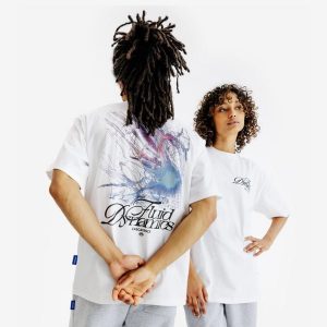 Koszulka z grafiką. Białe bluzki DECATHLON, xl, bez wzorów, z bawełny, bez kołnierzyka, bez ramiączek. Za 89,99 zł.